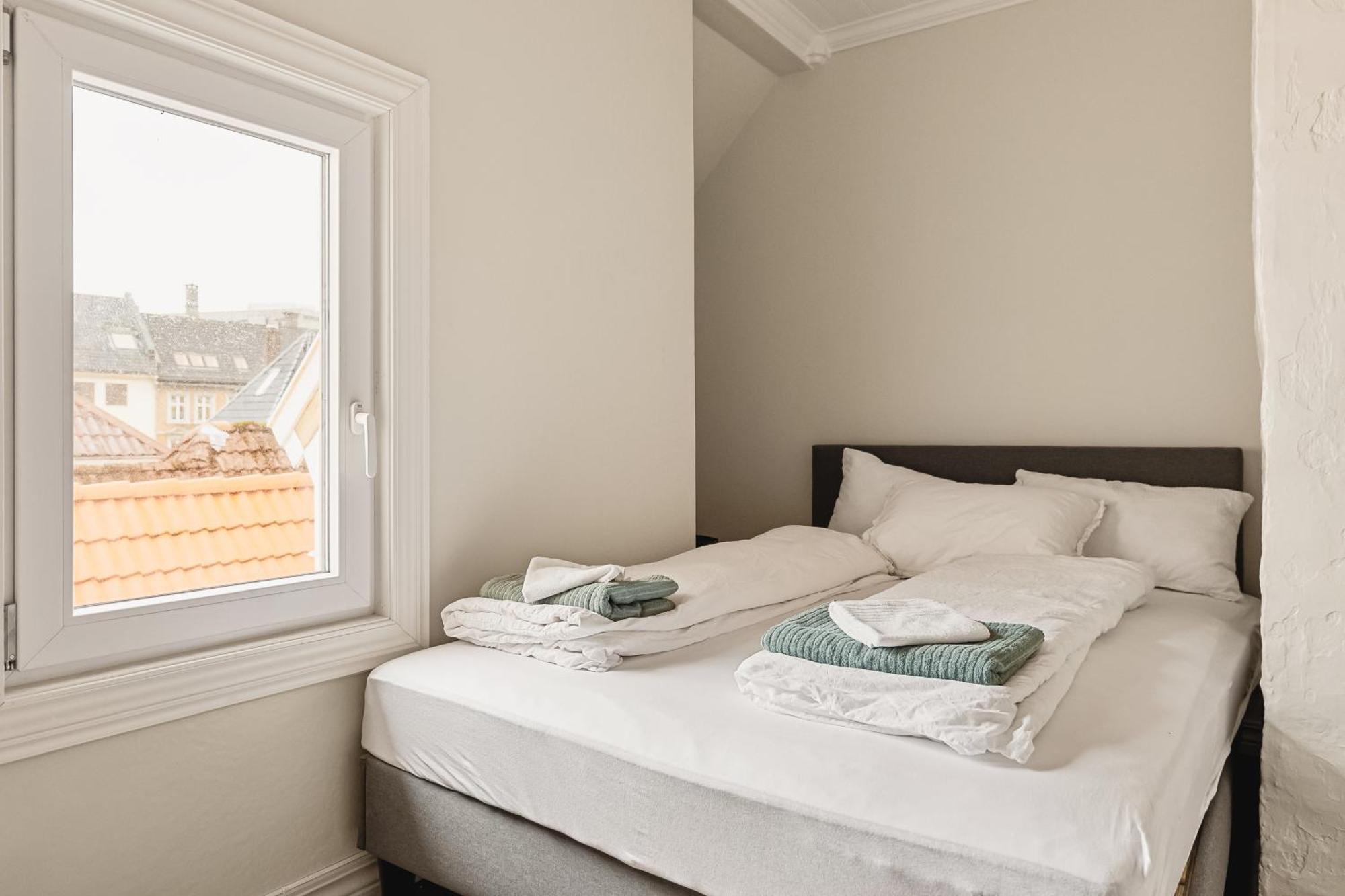 2024 Renovated Luxury Penthouse! Up To 9 Guests! Apartment เบอร์เกน ภายนอก รูปภาพ